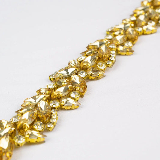 Banda termoadeziva cu strasuri aurii