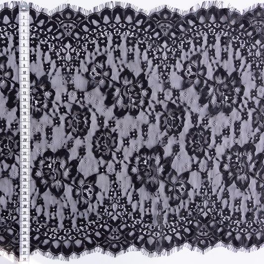 Dantela Chantilly Negru ,,R,, - Cupon 3 M