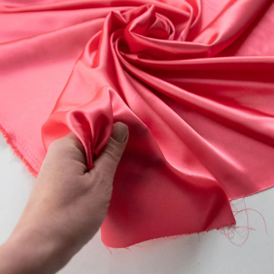 Saten elastic rosu corai