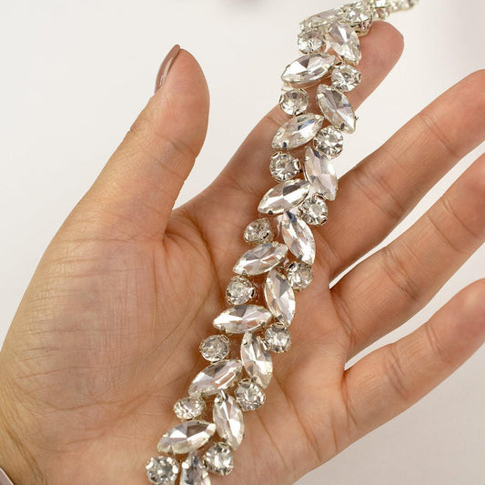 Banda termoadeziva cu strasuri