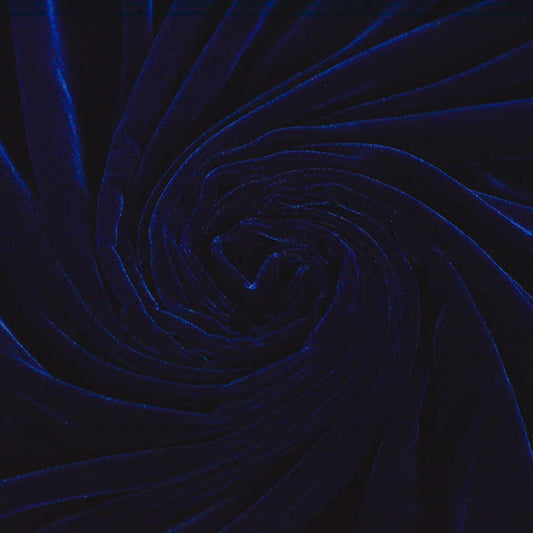 Catifea - Bleumarin folosita la fabricarea rochiilor