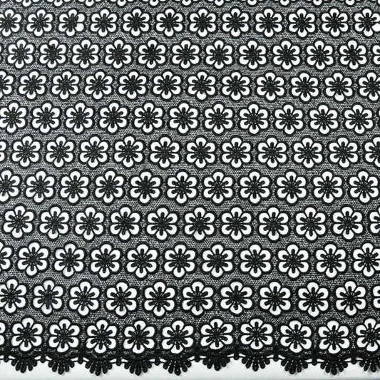 Dantela brodata cu flori - Negru