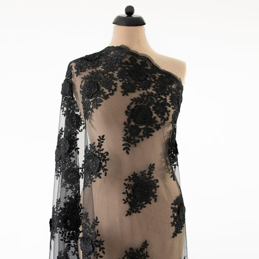 Dantela brodata 3D - Negru