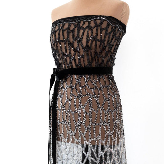 Dantela neagra cu flori 3d