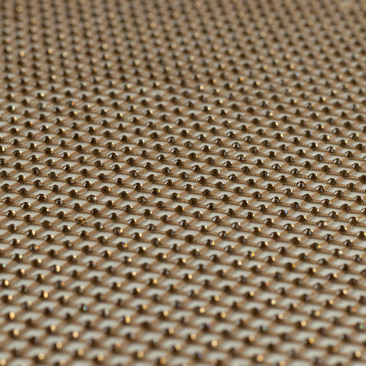 Plasa aurie cu pietre