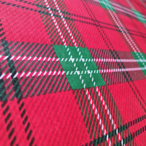 Material pentru fata de masa carouri