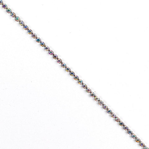 Banda argintie cu cristale multicolore 2 mm