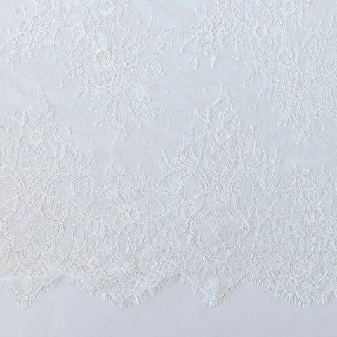 Dantela Chantilly Ivoire