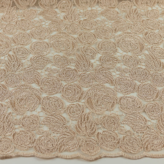 Dantela brodata bej