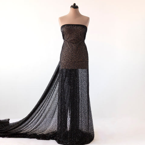 Dantela neagra cu paiete