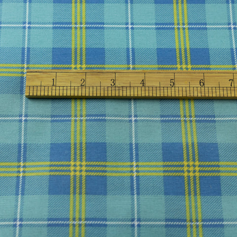 Material pentru fata de masa cu carouri
