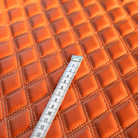 Piele ecologica maro deschis cu romburi pentru tapiterie auto