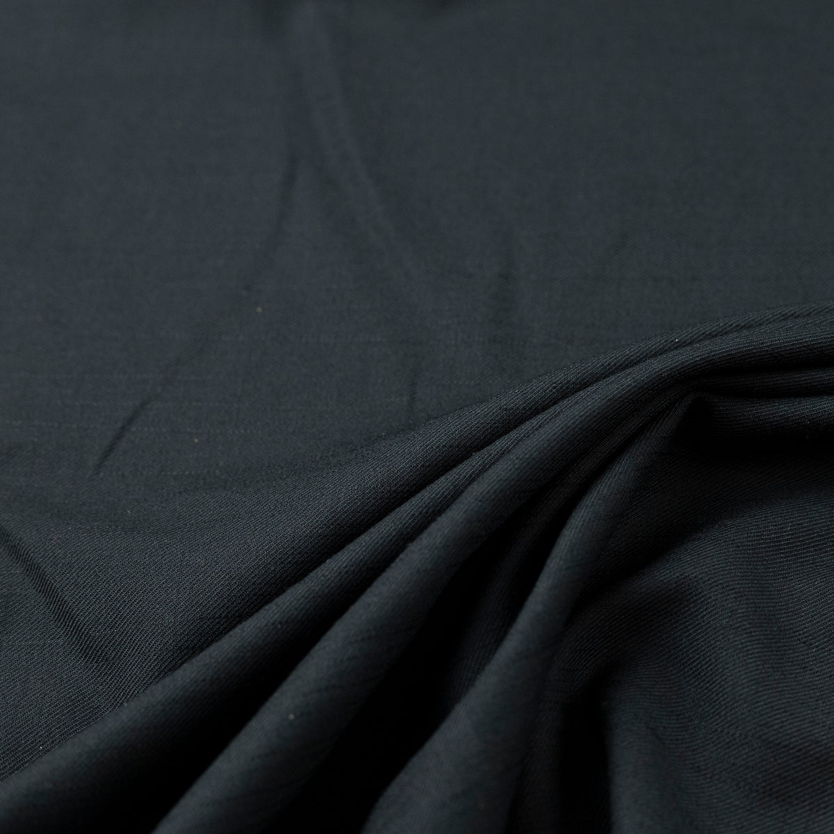 Stofita Neagra costume