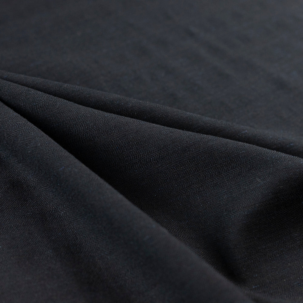 Stofita neagra cu model (costume, rochii)