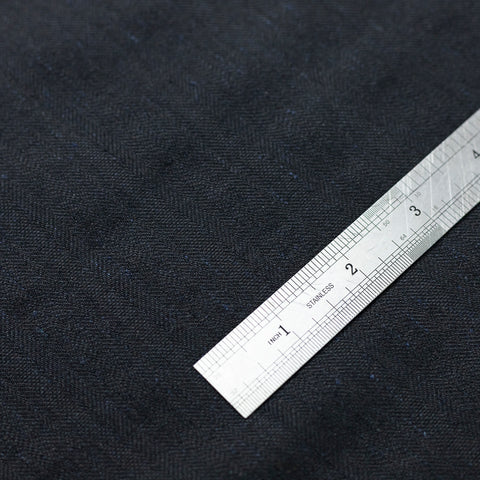 Stofita neagra cu model (costume, rochii)