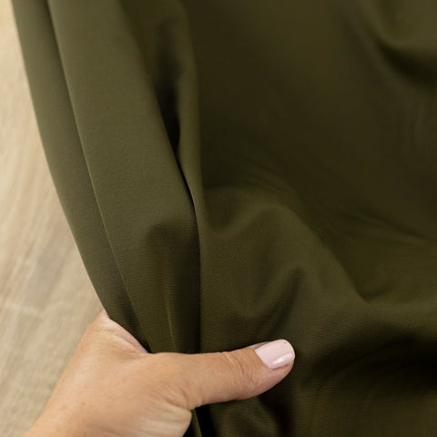 Tesatura Kaky usor elastica (costume, rochii)