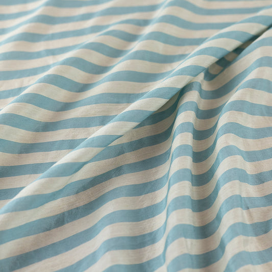 Voal cu Matase, alb cu dungi