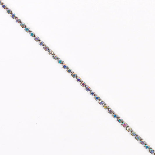 Banda argintie cu cristale multicolore 2 mm