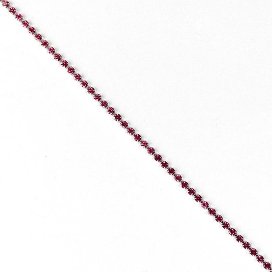 Banda argintie cu cristale roz aprins 2 mm