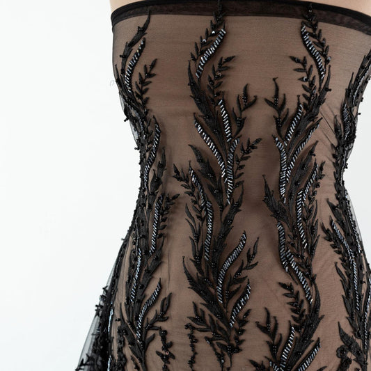 Dantela Neagru Crengute