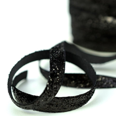 Banda catifelata neagra cu fir lame 1 cm