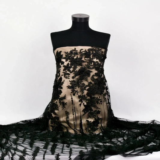 Dantela cu perle si paiete - Negru