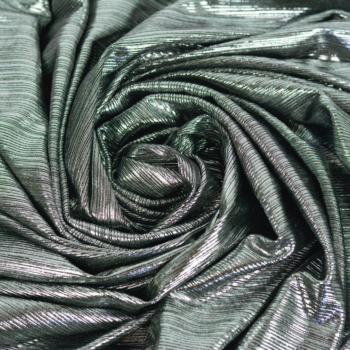 Lurex - Negru cu dungi argintii folosit la fabricarea rochiilor
