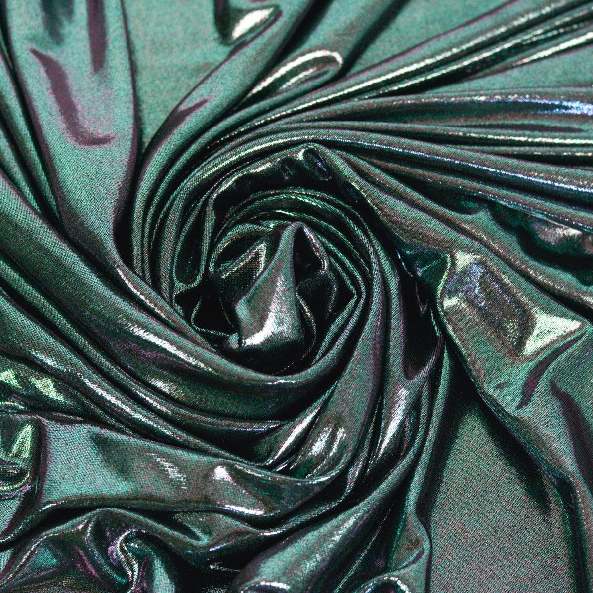 Lurex - Negru cu reflexii multicolore folosit la fabricarea rochiilor